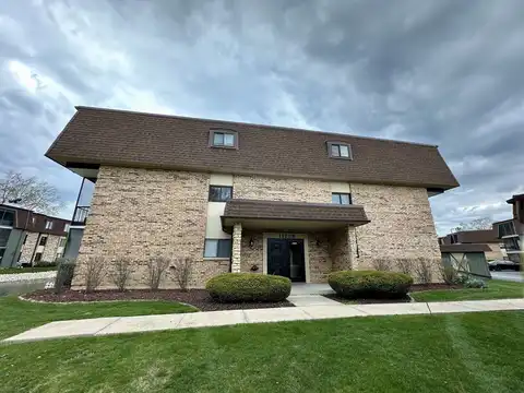 11138 Center Road, Palos Hills, IL 60465