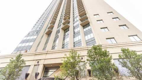 111 W MAPLE Street, Chicago, IL 60610