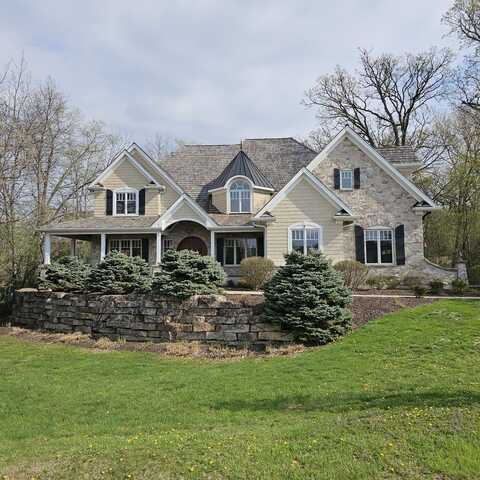 9065 Edinburgh Court, Lakewood, IL 60014