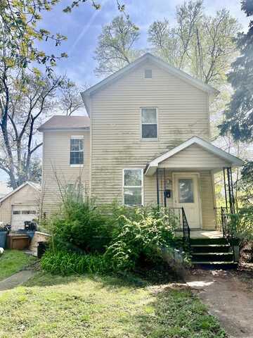 807 E Olive Street, Bloomington, IL 61701