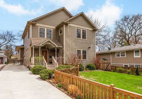 4431 Pershing Avenue, Downers Grove, IL 60515