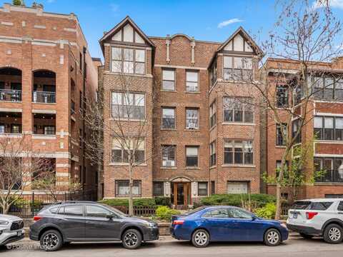 629 W Buckingham Place, Chicago, IL 60657