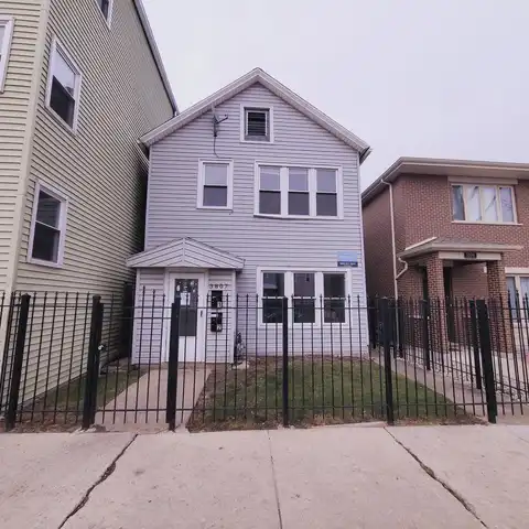 3807 S Albany Avenue, Chicago, IL 60632