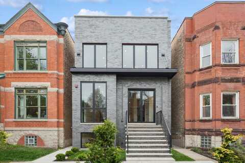 2434 W Superior Street, Chicago, IL 60612