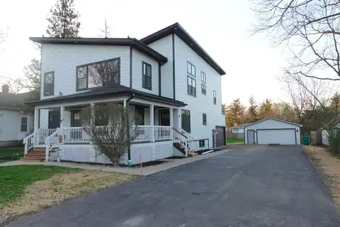 62 Pine Street, Grayslake, IL 60030