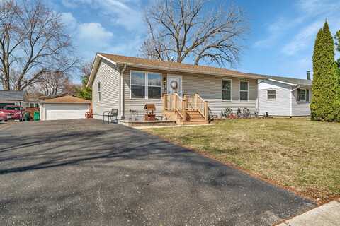 903 Cove Avenue, Lockport, IL 60441