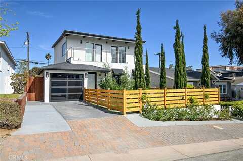 2704 Oak Ave, Manhattan Beach, CA 90266