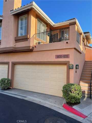 1205 Solvay Aisle, Irvine, CA 92606