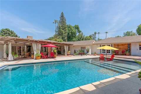 4807 Vanalden Avenue, Tarzana, CA 91356