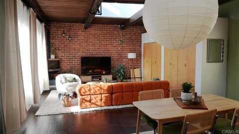 1250 Powell Street, Emeryville, CA 94608