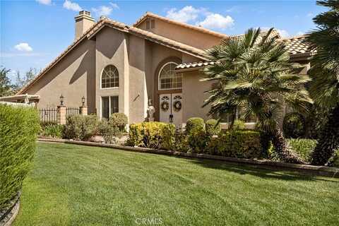 1521 Fairway Oaks Avenue, Banning, CA 92220
