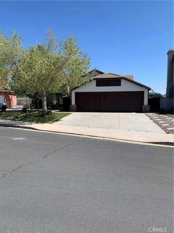 18810 Oakview Way, Lake Elsinore, CA 92530