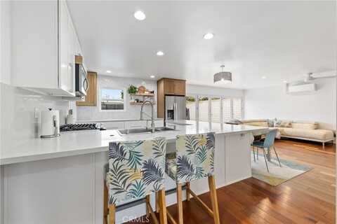 934 Darrell Street, Costa Mesa, CA 92627