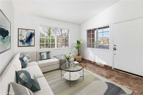 126 Flor De Sol #69, Rancho Santa Margarita, CA 92688