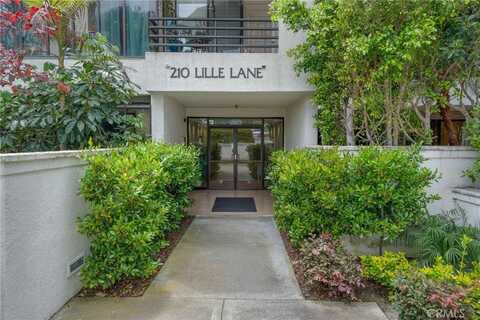 210 Lille Lane, Newport Beach, CA 92663