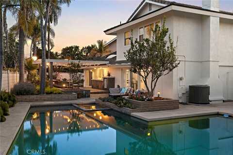 10282 Wesley Circle, Huntington Beach, CA 92646