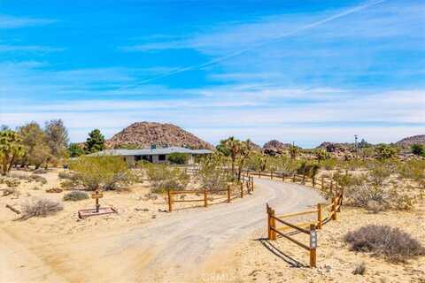 8397 Uphill Road, Joshua Tree, CA 92252