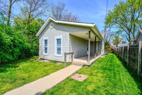 305 Herrlinger Way, Troy, OH 45373