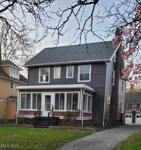 3235 Redwood Road, Cleveland Heights, OH 44118