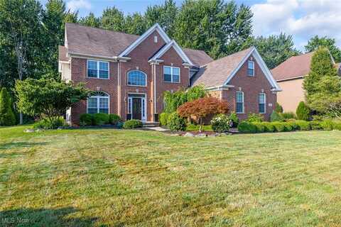 32403 Legacy Pointe Parkway, Avon Lake, OH 44012