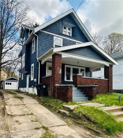 893 Delia Avenue, Akron, OH 44320