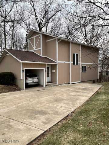 495 Cahoon Road, Bay Village, OH 44140