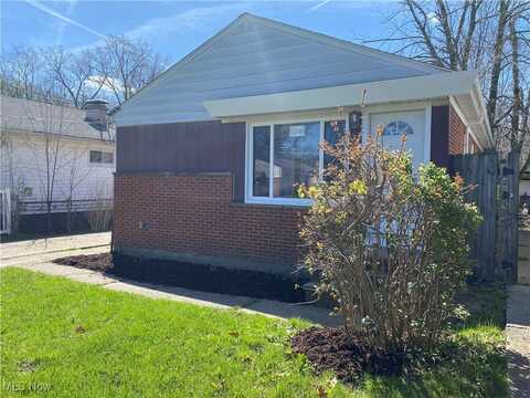16910 Lipton Avenue, Cleveland, OH 44128