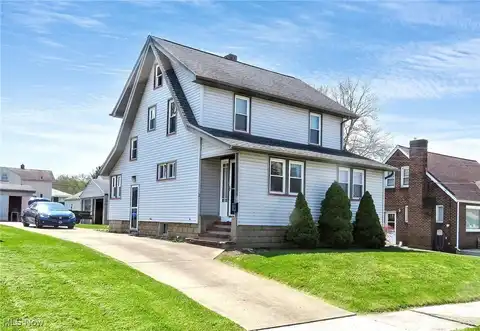 2 W Haywood Boulevard, Struthers, OH 44471