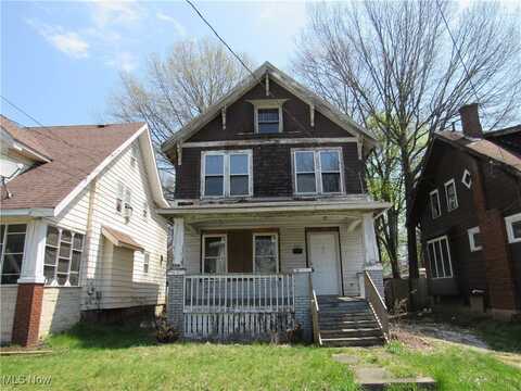 325 Hillwood Drive, Akron, OH 44320