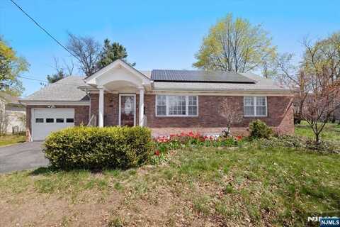 35 Ridgewood Avenue, Paramus, NJ 07652