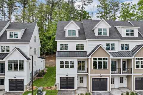 60 White Oaks Road, Laconia, NH 03246