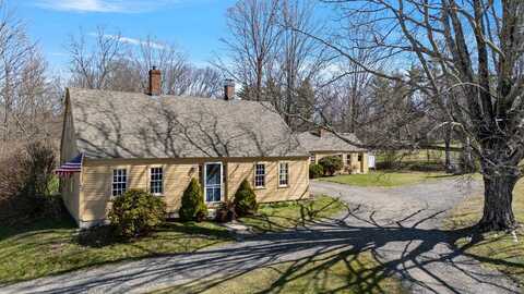 21 Long Hill Road, Raymond, NH 03077