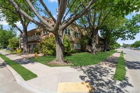 1107 E 45th Place S, Tulsa, OK 74105