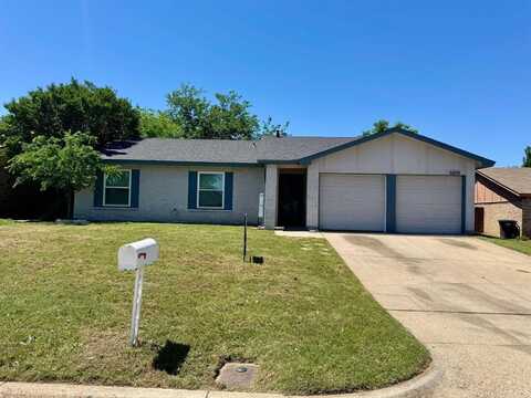 6824 Westglen Drive, Fort Worth, TX 76133