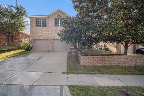 5013 Coral Creek Drive, Fort Worth, TX 76135