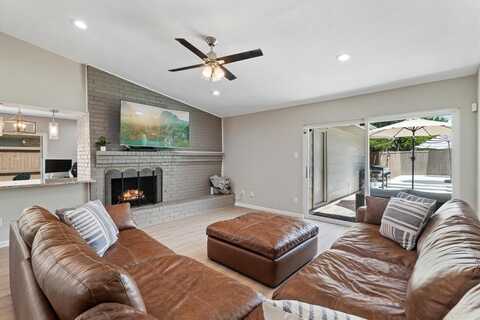 1206 Harness Lane, Richardson, TX 75081