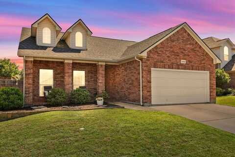 3832 Wheeling Drive, Fort Worth, TX 76244
