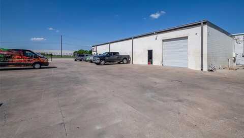 4200 Glenview Drive, Haltom City, TX 76117
