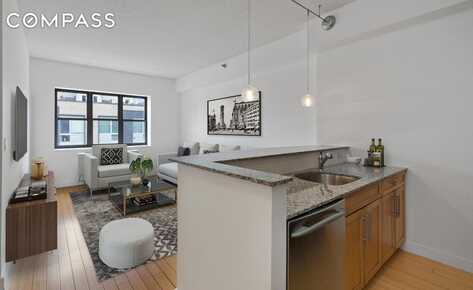 516 West 47th Street, New York, NY 10036
