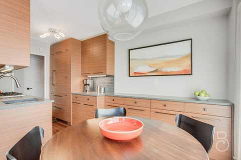 33-55 14th Street, Queens, NY 11106