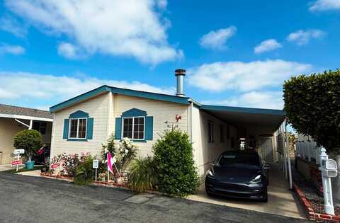 313 Magpie Lane, Fountain Valley, CA 92708