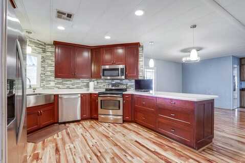 1212 H. Street, Ramona, CA 92065