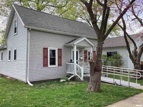 314 W LOCUST Street, Chatham, IL 62629