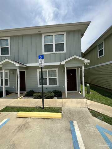 150 S Crow Rd, Pensacola, FL 32506