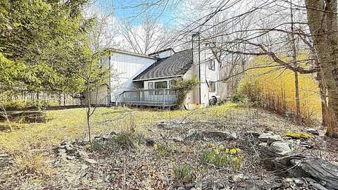 263 Canterbury Road, Bushkill, PA 18324