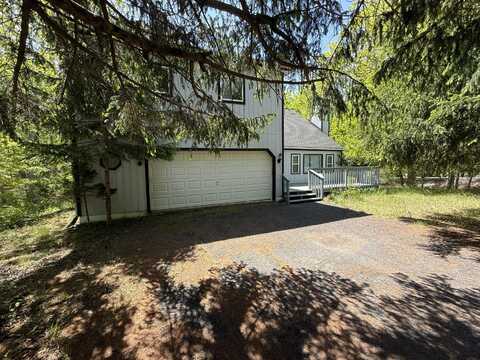 263 Canterbury Road, Bushkill, PA 18324