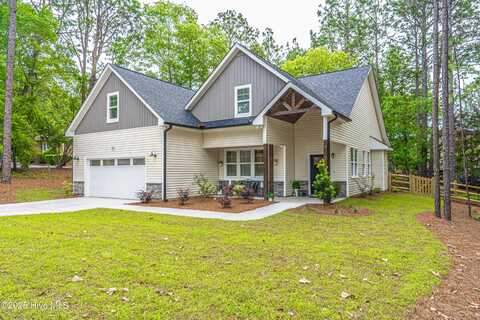 102 Dartmoor Lane, West End, NC 27376