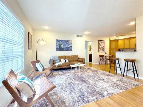 2190 NE 68th St, Fort Lauderdale, FL 33308