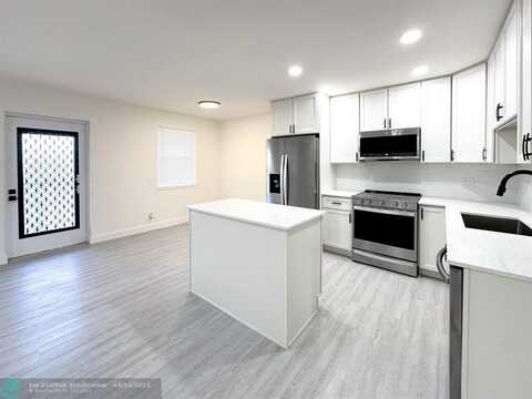 206 Farnham I, Deerfield Beach, FL 33442