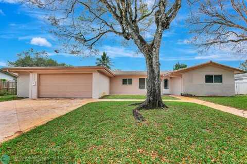 302 SW 58th Ave, Plantation, FL 33317